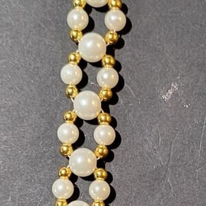 Elegant Gold and White Beaded Bracelet
